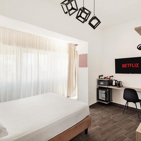 Adelante Rooms San Giovanni روما المظهر الخارجي الصورة