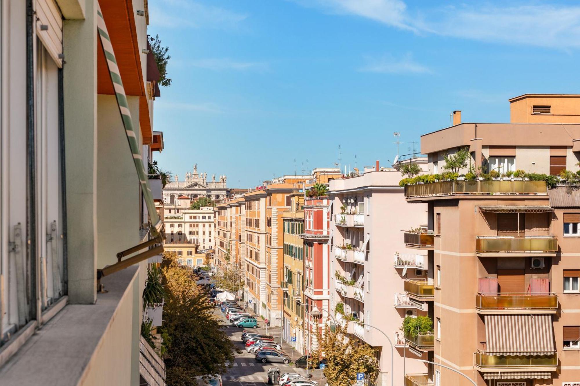 Adelante Rooms San Giovanni روما المظهر الخارجي الصورة